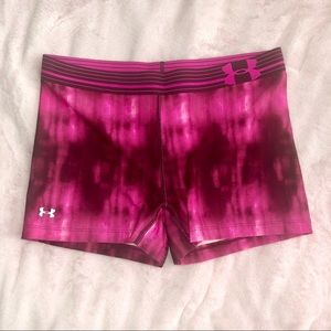 Under Armour Workout Shorts - pink - Large